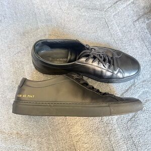 Men’s Common Projects Black Low-Top Sneakers